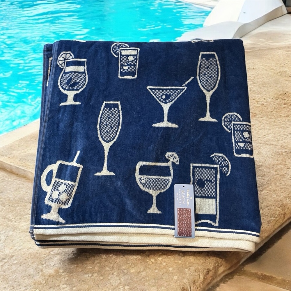 🆕 Truly Lou Tropical Cocktails Beach Towel Oversized